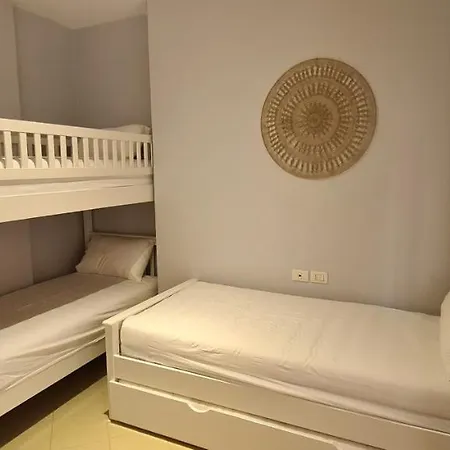 Family In 아파트 *