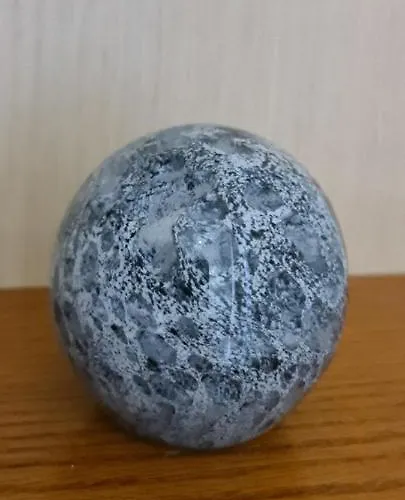 Family In Apartman Golem