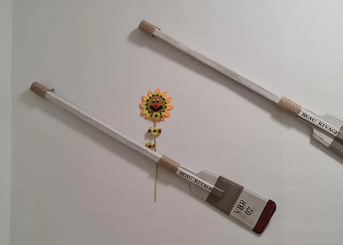 Family In Apartman Golem